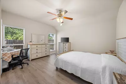 912 Gray Fox Drive, McKinney, TX 75071 - Photo 17