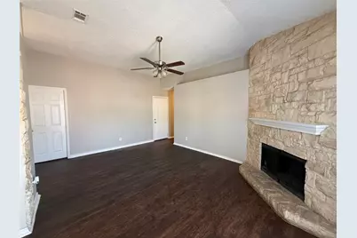 10206 Shayna Drive, Dallas, TX 75217 - Photo 5