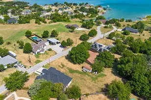 126 Port O Call Ct, Runaway Bay, TX 76426 - Photo 37