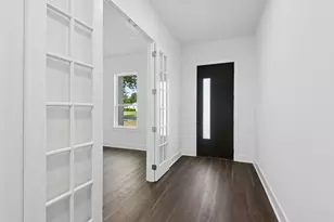 126 Port O Call Ct, Runaway Bay, TX 76426 - Photo 3
