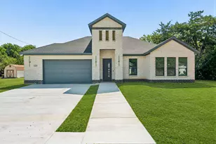 126 Port O Call Ct, Runaway Bay, TX 76426 - Photo 1