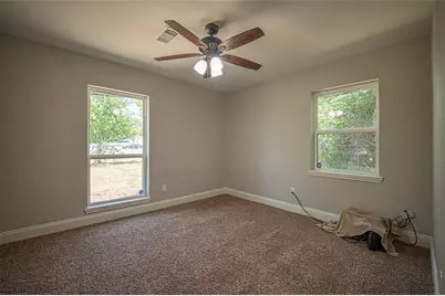 611 S Dallas Street, Palmer, TX 75152 - Photo 17