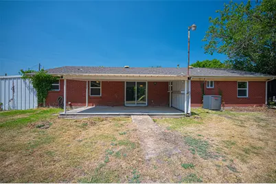 611 S Dallas Street, Palmer, TX 75152 - Photo 23