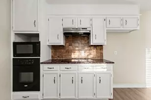 4900 Ridgeline Dr, Arlington, TX 76017 - Photo 9