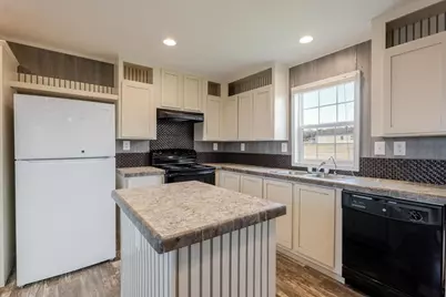 126 Starry Sky Court, Springtown, TX 76082 - Photo 11