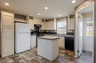126 Starry Sky Ct, Springtown, TX 76082 - Photo 5