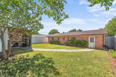 820 Russell Road, Everman, TX 76140 - Photo 17