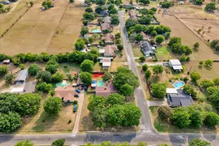 140 Towne W Dr, Lorena, TX 76655 - Photo 35