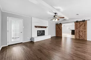 140 Towne W Dr, Lorena, TX 76655 - Photo 3