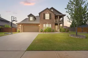 1112 Cardinal Ridge Rd, Burleson, TX 76028 - Photo 1