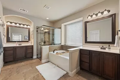 1112 Cardinal Ridge Road, Burleson, TX 76028 - Photo 17