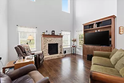 7200 Courtney Drive, Azle, TX 76020 - Photo 5