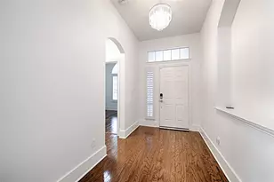 9718 Wolf Creek Dr, Irving, TX 75063 - Photo 3