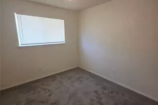 216 Tejas Dr, Glenn Heights, TX 75154 - Photo 5