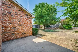 525 Port O'Conner Dr, Little Elm, TX 75068 - Photo 23