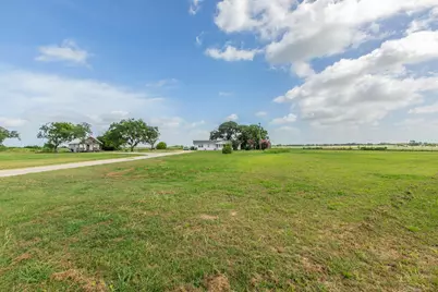 325 Grassy Way, Elm Mott, TX 76640 - Photo 29