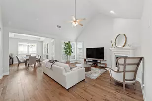 4456 Tall Knight Ln, Carrollton, TX 75010 - Photo 5