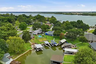 3904 Winding Way, Granbury, TX 76049 - Photo 3