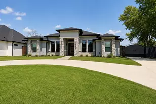 921 Delk Dr, Arlington, TX 76013 - Photo 5