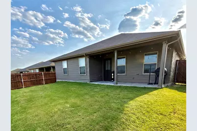 16628 Hay Valley Drive, Justin, TX 76247 - Photo 17