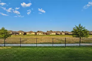 16628 Hay Vly Dr, Justin, TX 76247 - Photo 3