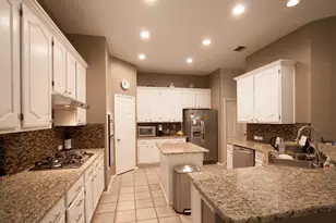 1409 Pearl River Dr, Flower Mound, TX 75028 - Photo 11
