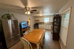 1528 E King St, Sherman, TX 75090 - Photo 3