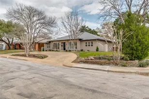 9406 Arborhill Dr, Dallas, TX 75243 - Photo 3