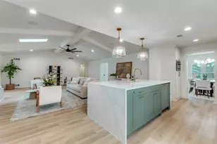 9406 Arborhill Dr, Dallas, TX 75243 - Photo 19