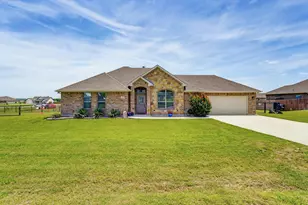121 Walnut St, Paradise, TX 76073 - Photo 1