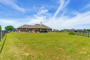 121 Walnut St, Paradise, TX 76073 - Photo 25