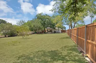 1216 N Elm St, Weatherford, TX 76086 - Photo 31