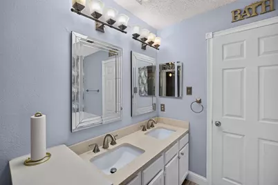 1925 Pinecrest Drive, Carrollton, TX 75010 - Photo 23