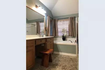 503 Landing Court, Grapevine, TX 76051 - Photo 11