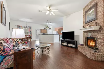 213 Sardius Boulevard, Granbury, TX 76049 - Photo 9