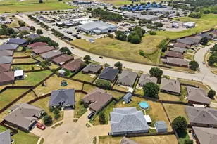 213 Sardius Blvd, Granbury, TX 76049 - Photo 27