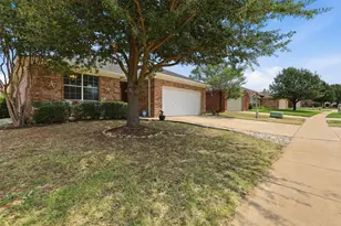 213 Sardius Blvd, Granbury, TX 76049 - Photo 31