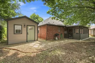 1635 S 5th St, Midlothian, TX 76065 - Photo 7