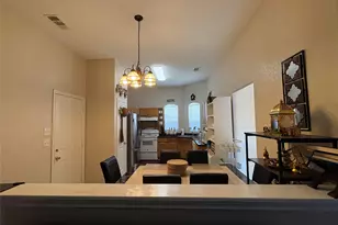 304 W Glen Meadow Dr, Glenn Heights, TX 75154 - Photo 3