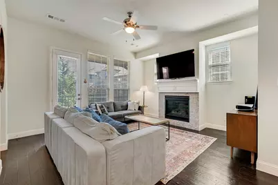503 W Royal Lane, Irving, TX 75039 - Photo 11