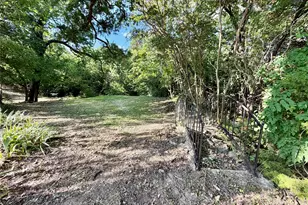 206 Cottonwood St, Weatherford, TX 76086 - Photo 3
