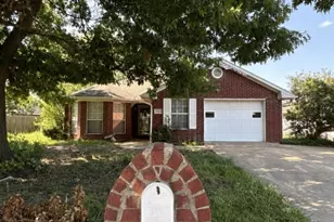 502 E College St, Leonard, TX 75452 - Photo 1