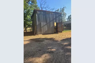 10510 U. S. Highway 82 E, Blossom, TX 75416 - Photo 23