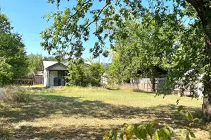 8332 Midland Ln, Dallas, TX 75217 - Photo 15