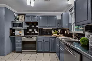 149 Redwood Dr, Highland Village, TX 75077 - Photo 11