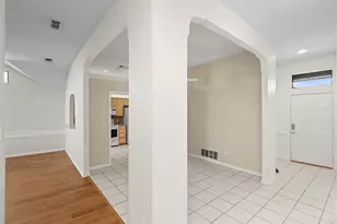 4820 Ashworth Ct, Arlington, TX 76017 - Photo 5