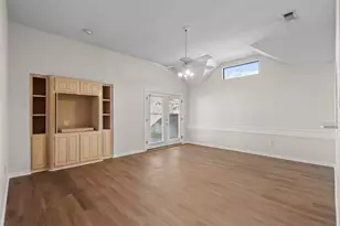 4820 Ashworth Ct, Arlington, TX 76017 - Photo 13
