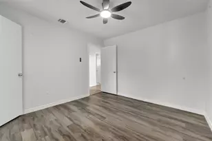 2116 Holly Hill Ln, Carrollton, TX 75007 - Photo 19