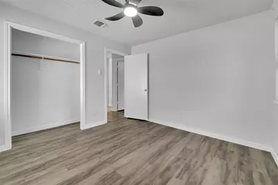 2116 Holly Hill Lane, Carrollton, TX 75007 - Photo 17