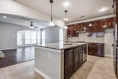 205 Chester Drive, Lewisville, TX 75056 - Photo 9